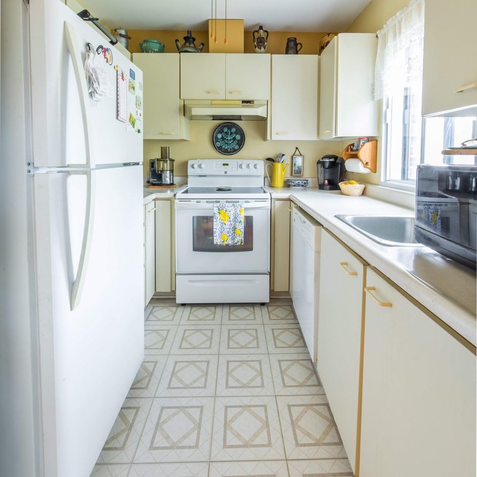 33 Hasting - Photo 2 of 11