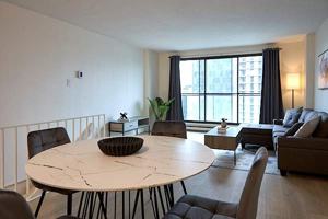featured image of 101 Place Charles-Le Moyne