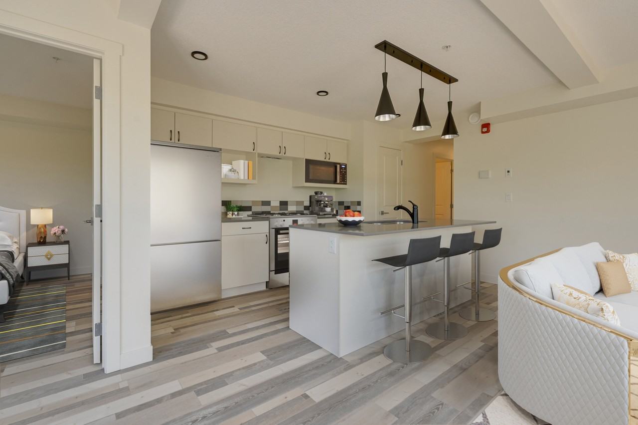 The Brickyard off 4th - Photo 4 of 41