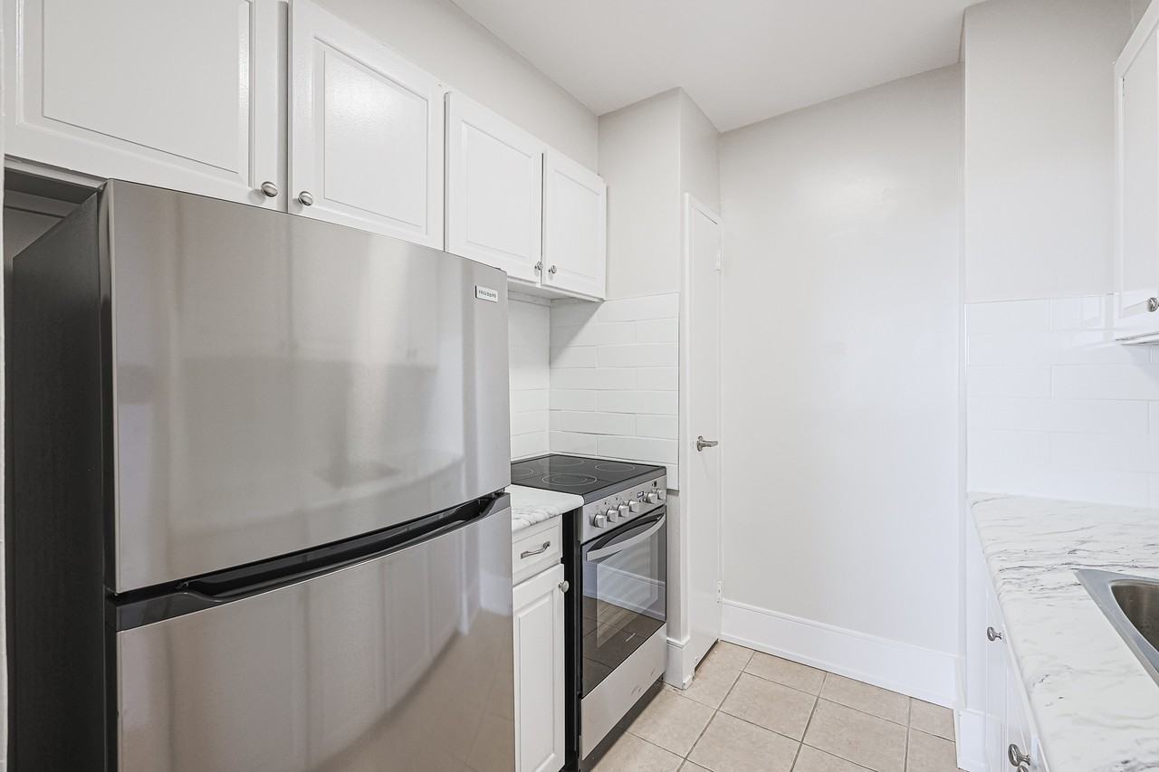 200 Balliol St. - Photo 7 of 40