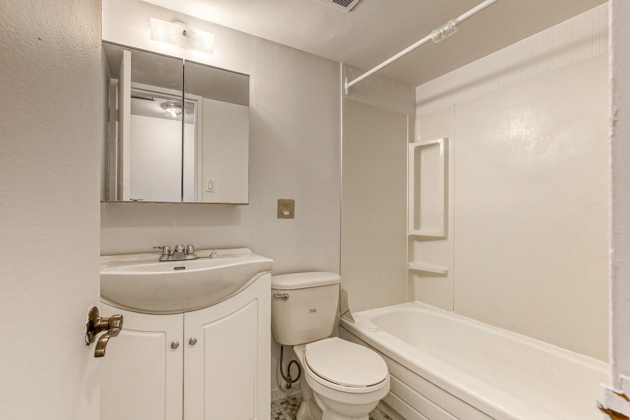 1570, rue St-Timothée - Photo 6 of 9