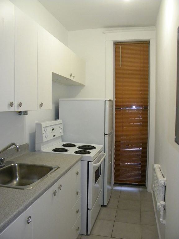 3655-3661 Ste-Famille - Photo 3 of 8