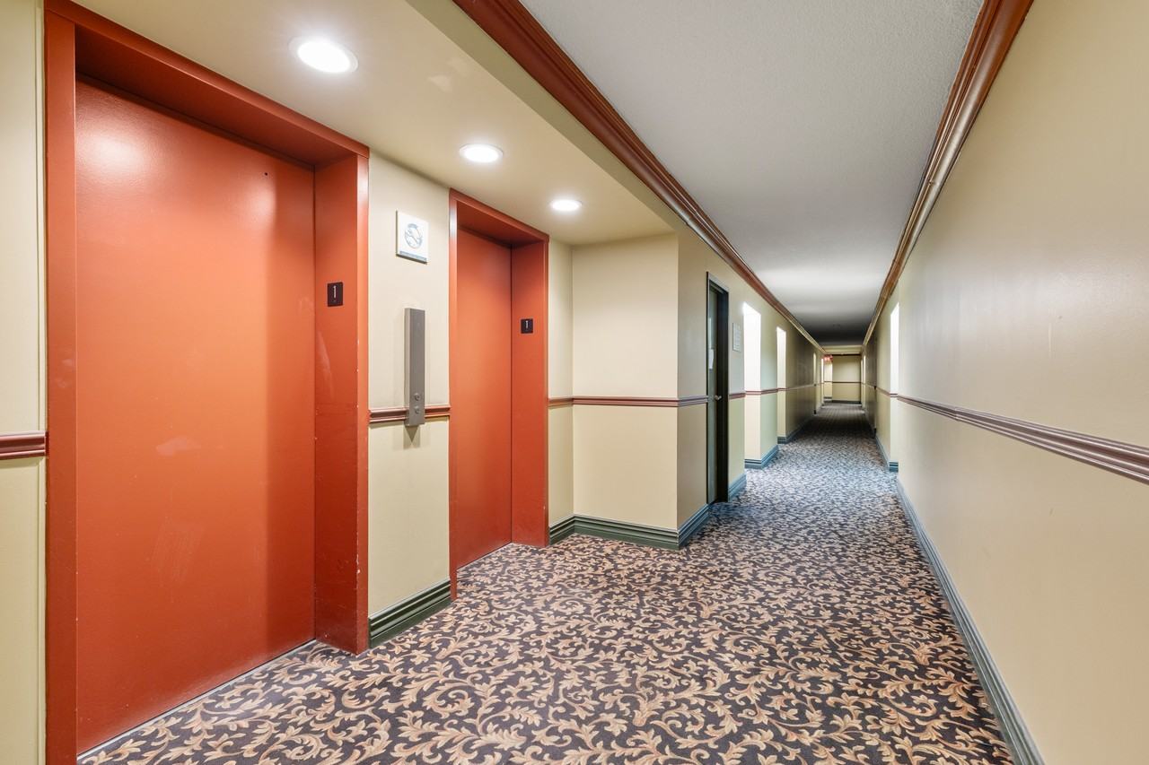 6225 Place Northcrest - Photo 7 of 11