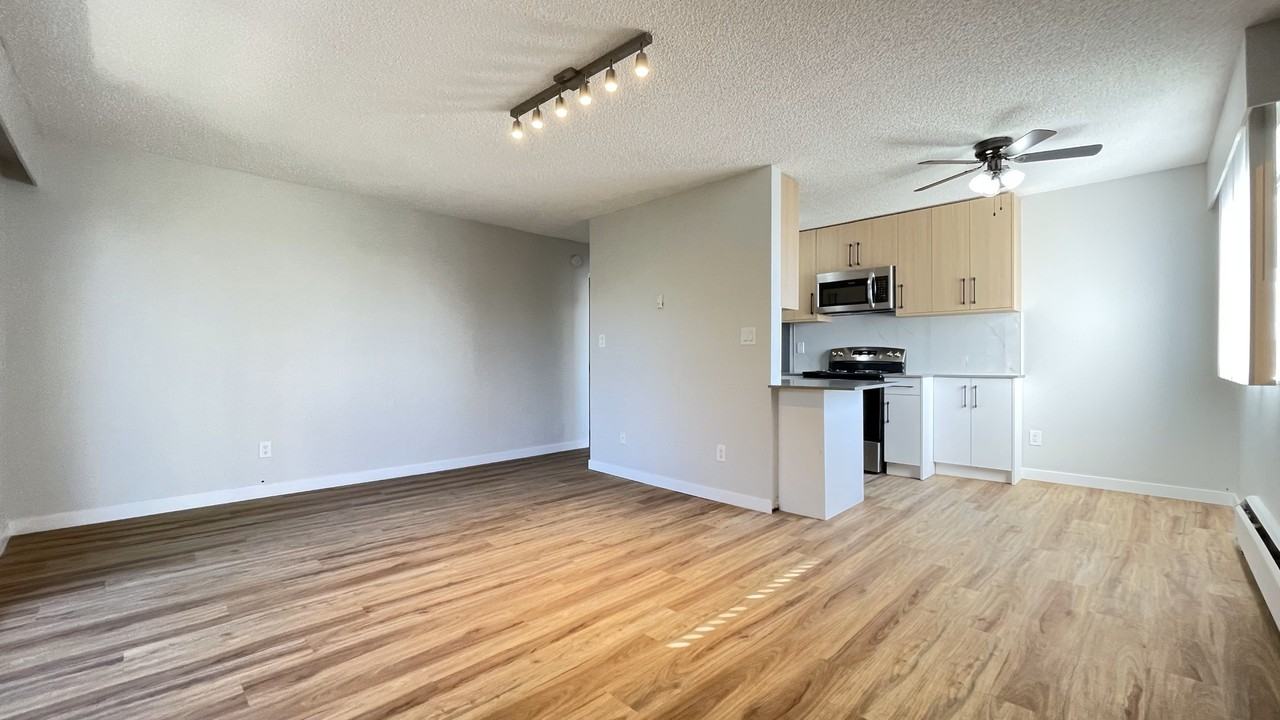 Tiffany Place - Photo 2 of 37