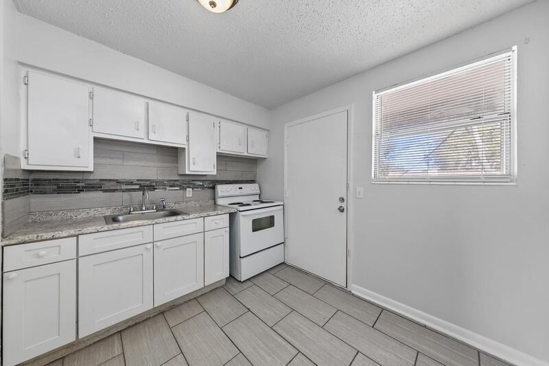 1531 Louisiana St #1 - Photo 6 of 15