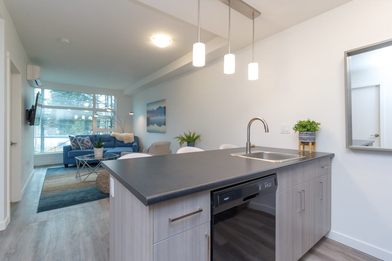 Peatt Commons 1 - Photo 3 of 9