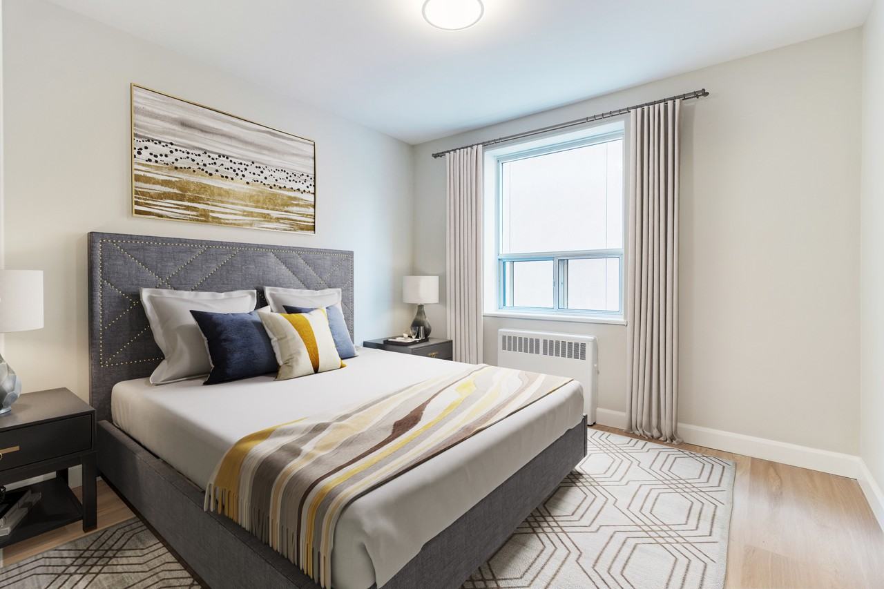 153 Ranleigh Avenue - Photo 7 of 20