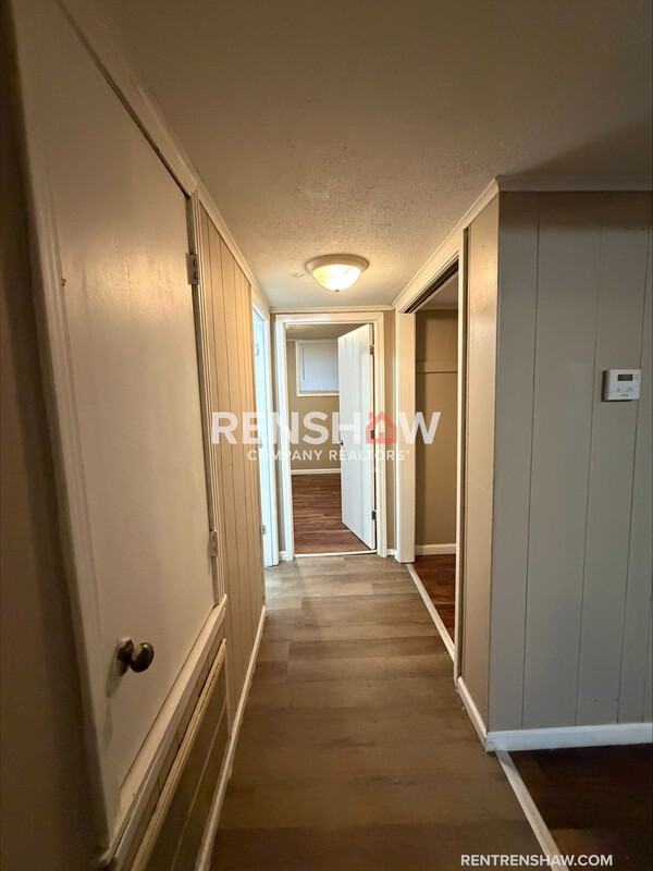 3 Oakridge Dr #A - Photo 4 of 14