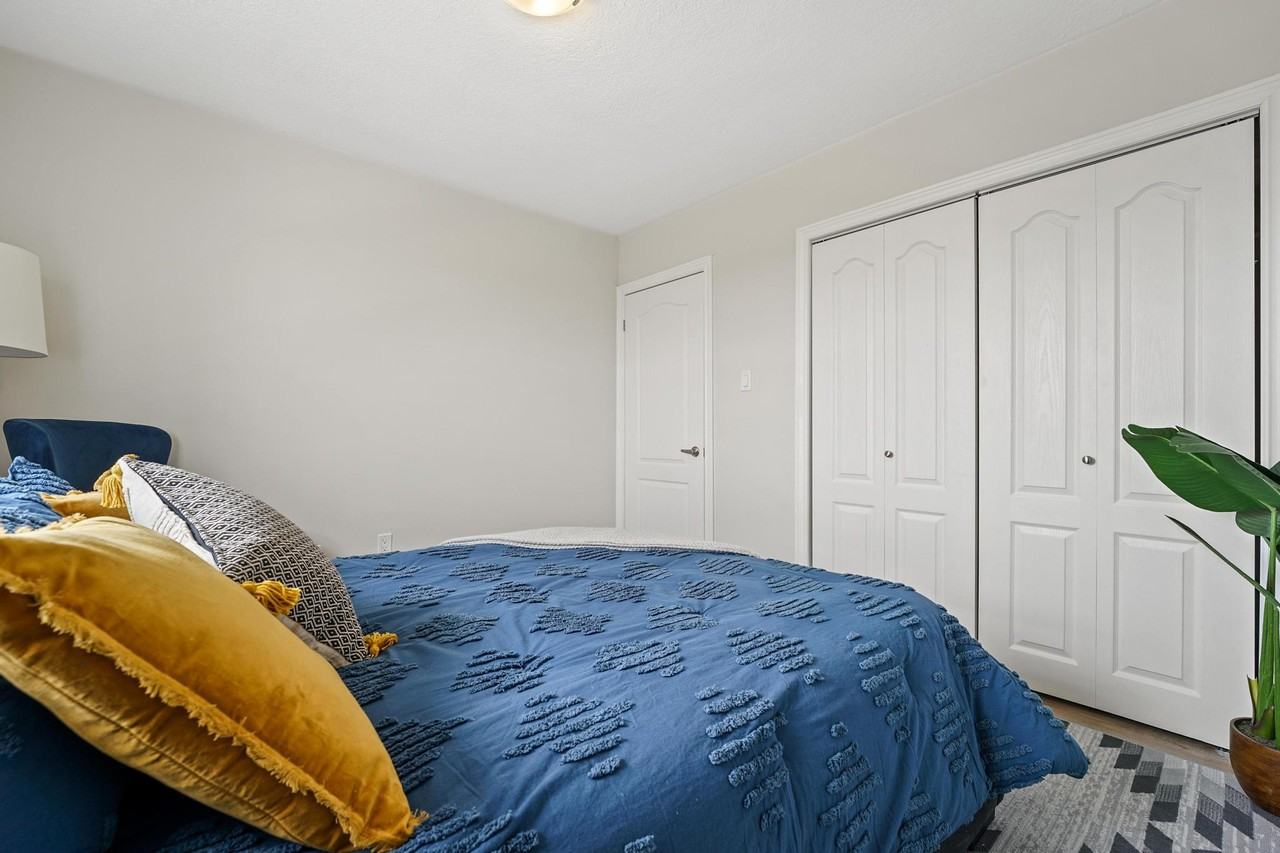 1570 Lawrence Avenue West - Photo 7 of 11