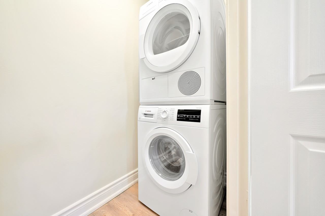 2194 King Street East - Photo 5 of 9