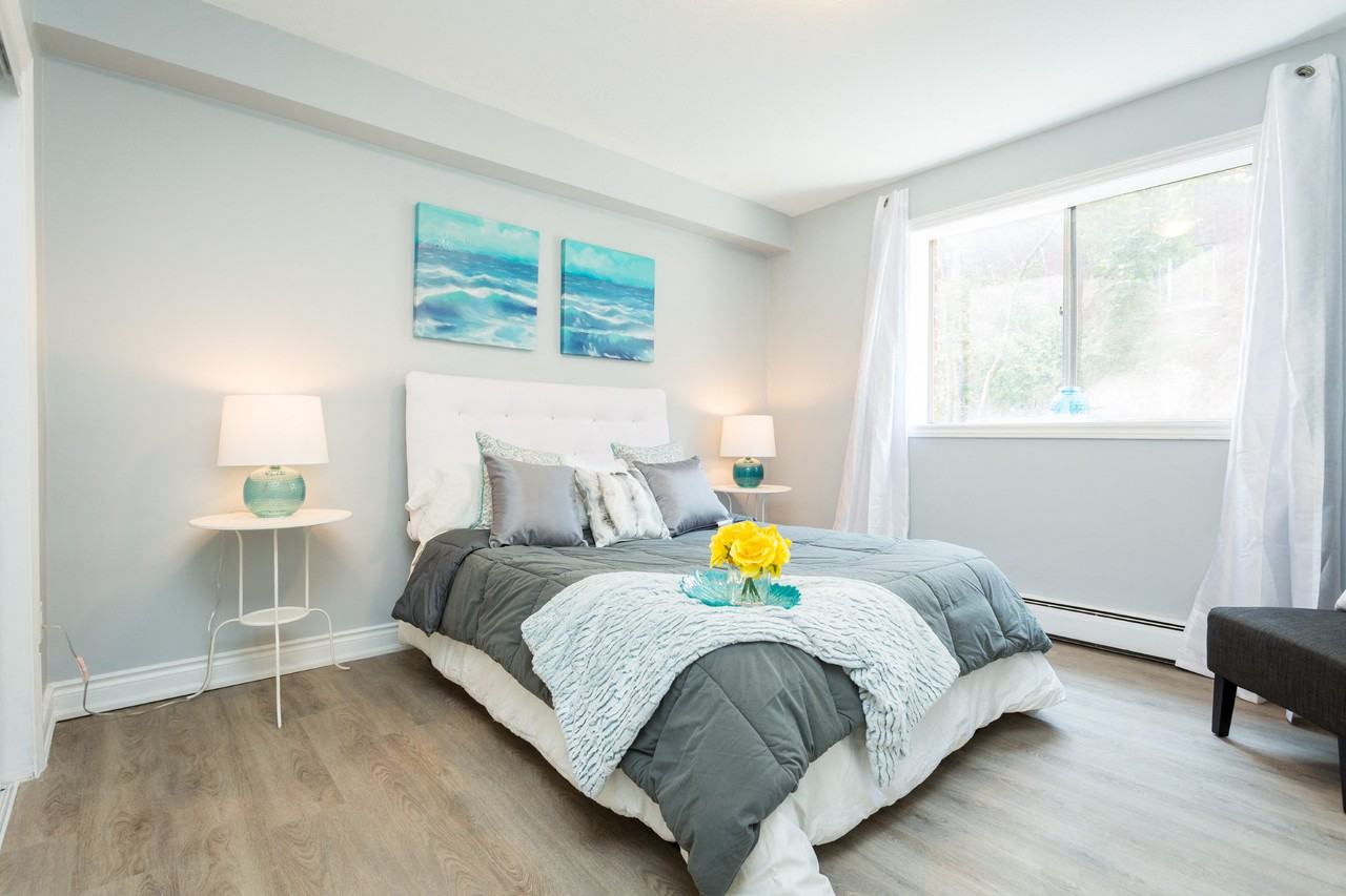 2194 King Street East - Photo 6 of 9