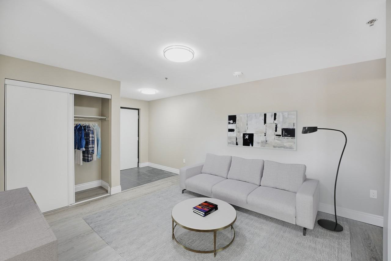 205 Oxford Apartments - Photo 6 of 20