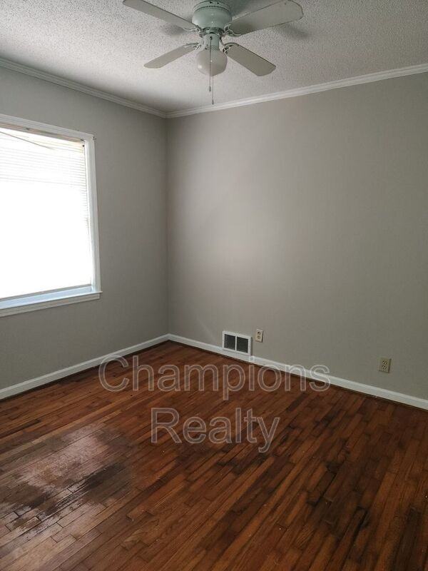 5415 Eugenia Ave - Photo 4 of 25