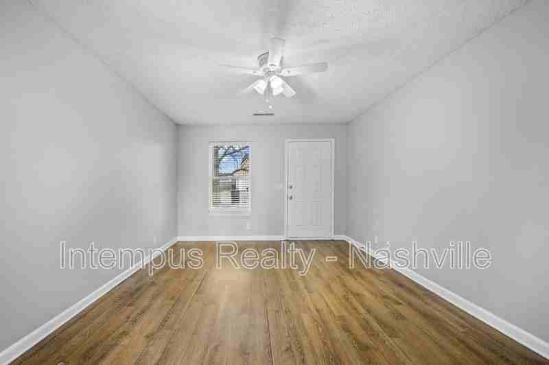 1241 Matterhorn Run - Photo 4 of 24