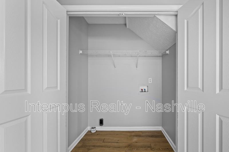 1241 Matterhorn Run - Photo 5 of 24