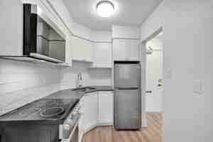 featured image of 1175 Haro St
