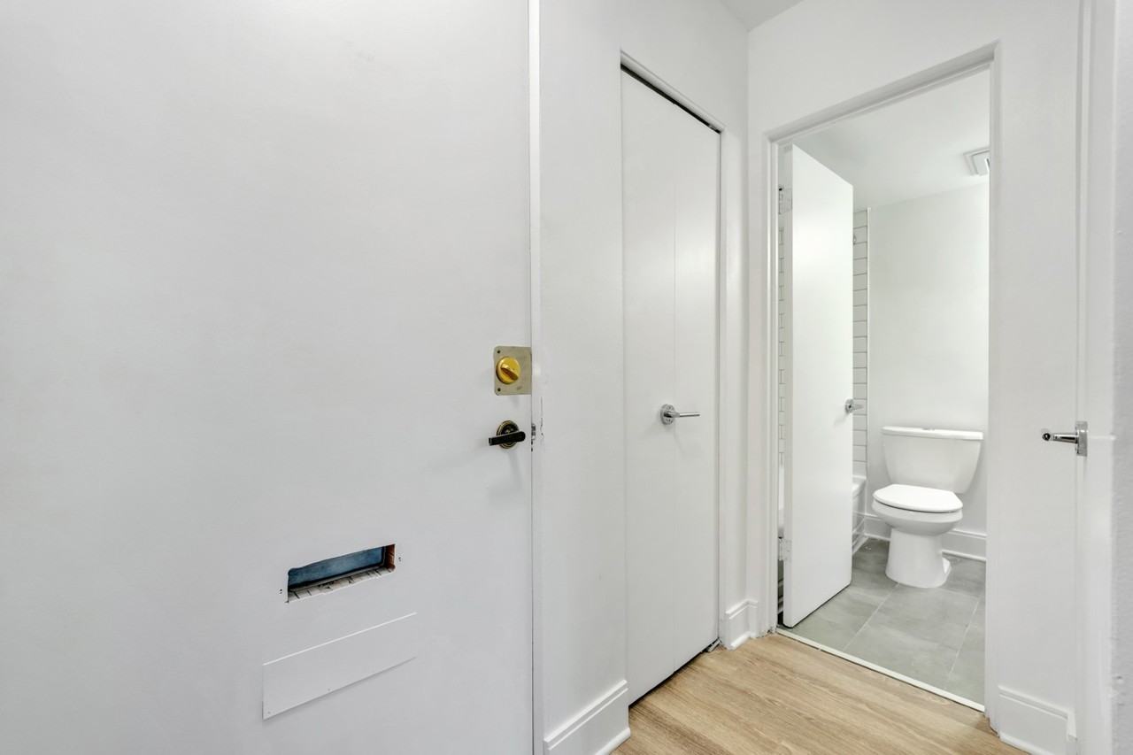 1175 Haro Street - Photo 7 of 10