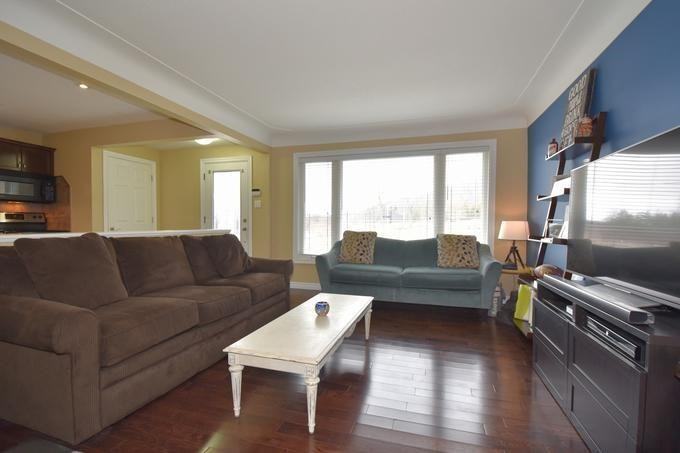 33 Greenhill Avenue Upper Unit & Lower Unit - Photo 5 of 30