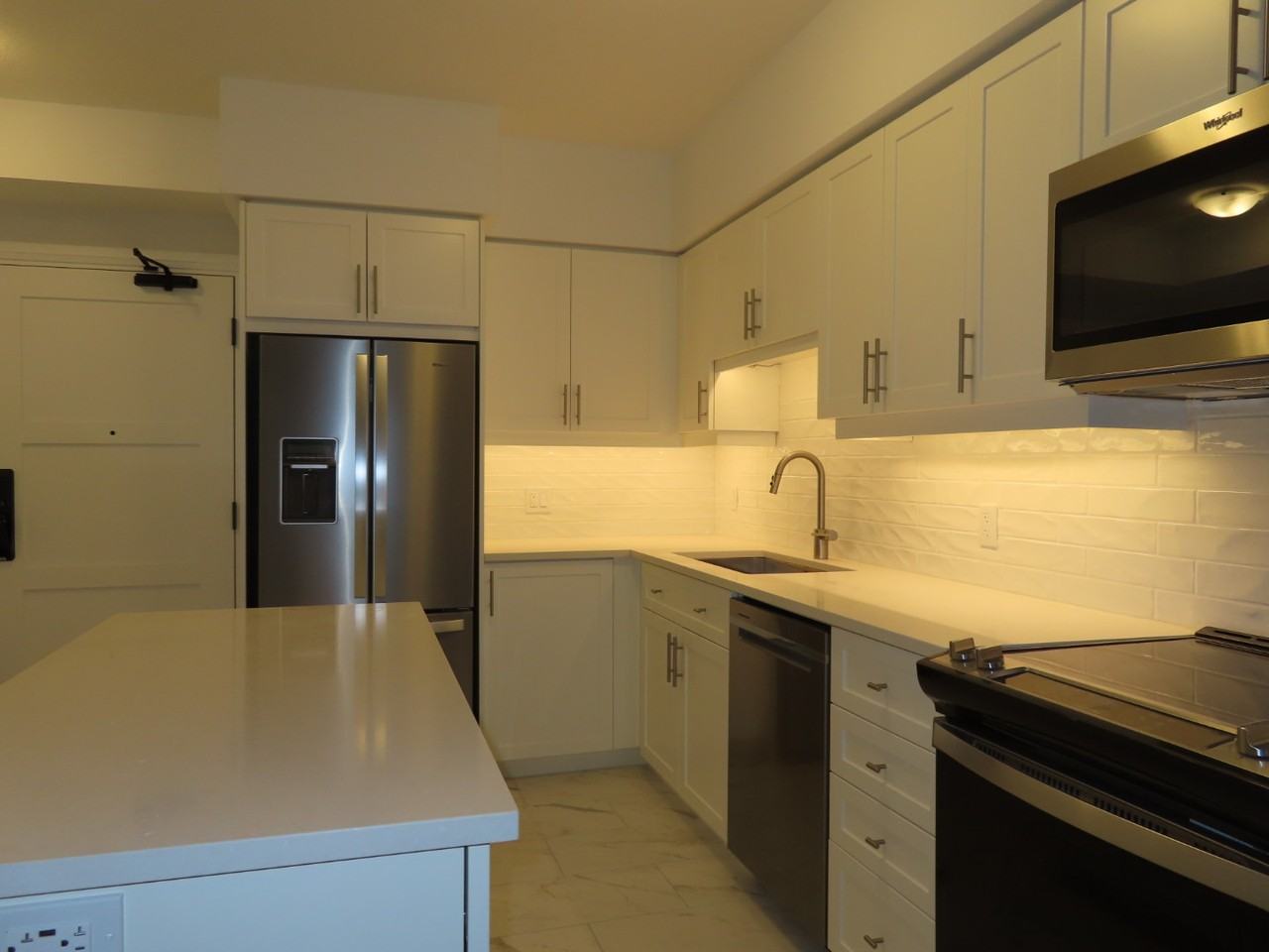 93 Arthur Street South 911 - Photo 6 of 23