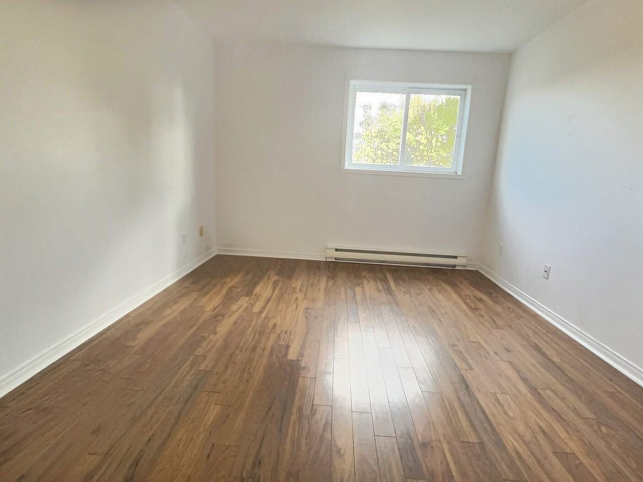 70 Cour Villeneuve - Photo 5 of 6