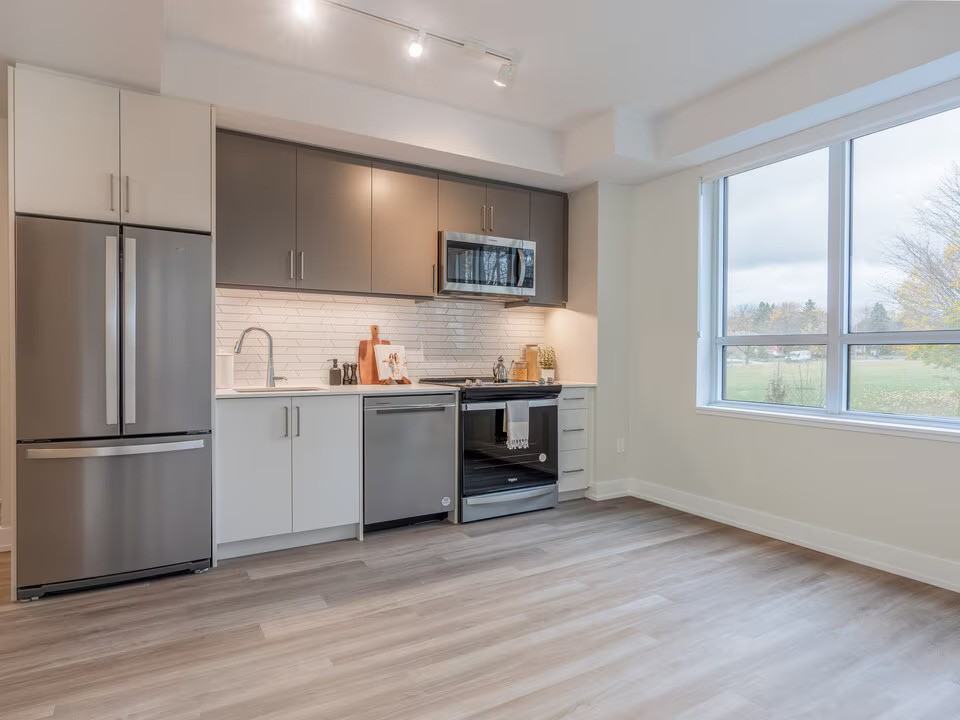 41 Johnson Street - Photo 4 of 6