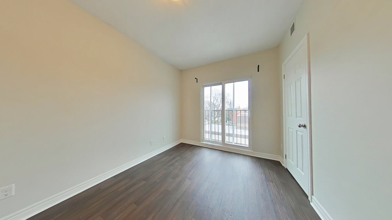 940 Bloor Street West - Photo 3 of 7