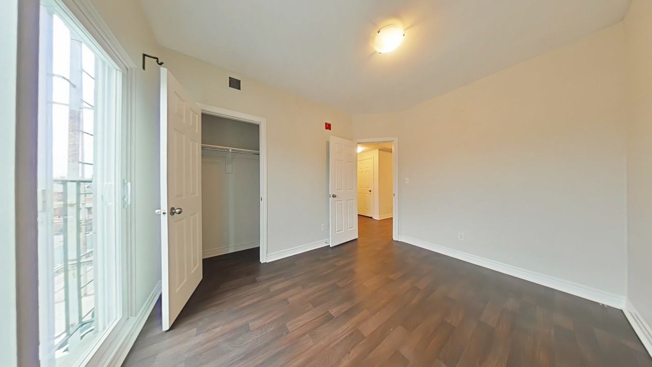 940 Bloor Street West - Photo 4 of 7
