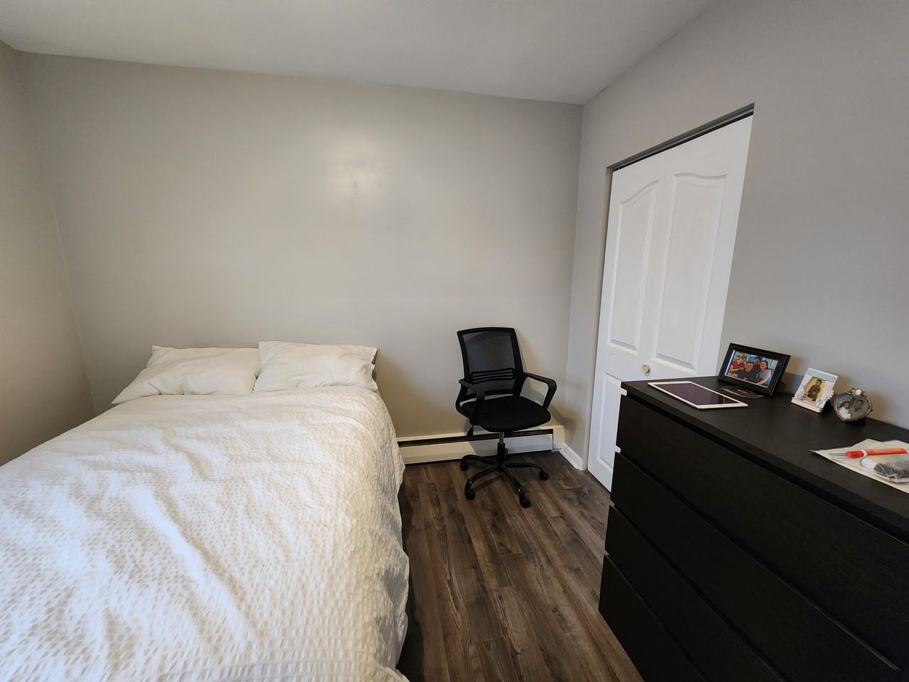 100 Waverley Street - 6 - Photo 2 of 12