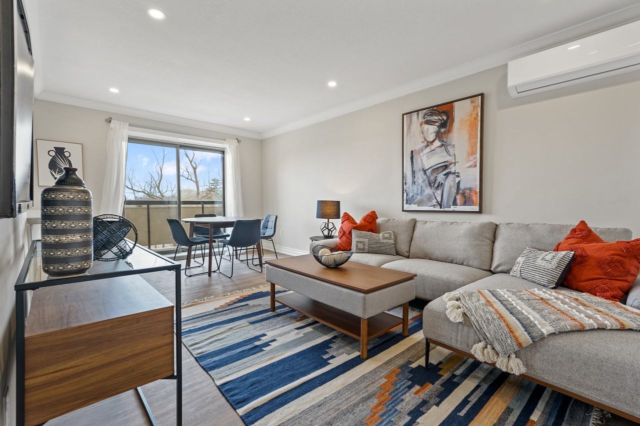 73 Clarence Street - Photo 2 of 13