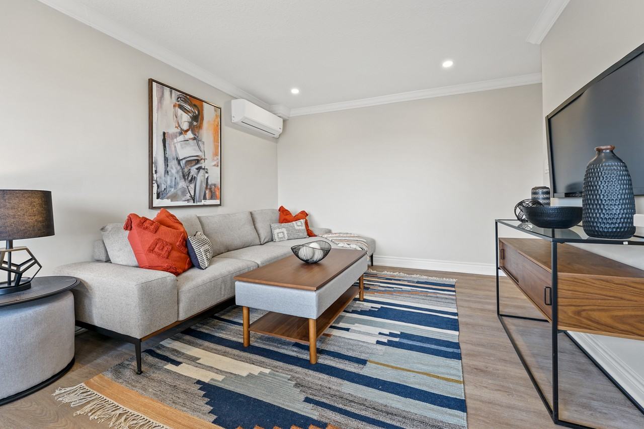 73 Clarence Street - Photo 4 of 13