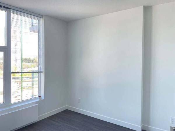 King George Hub - Photo 7 of 13