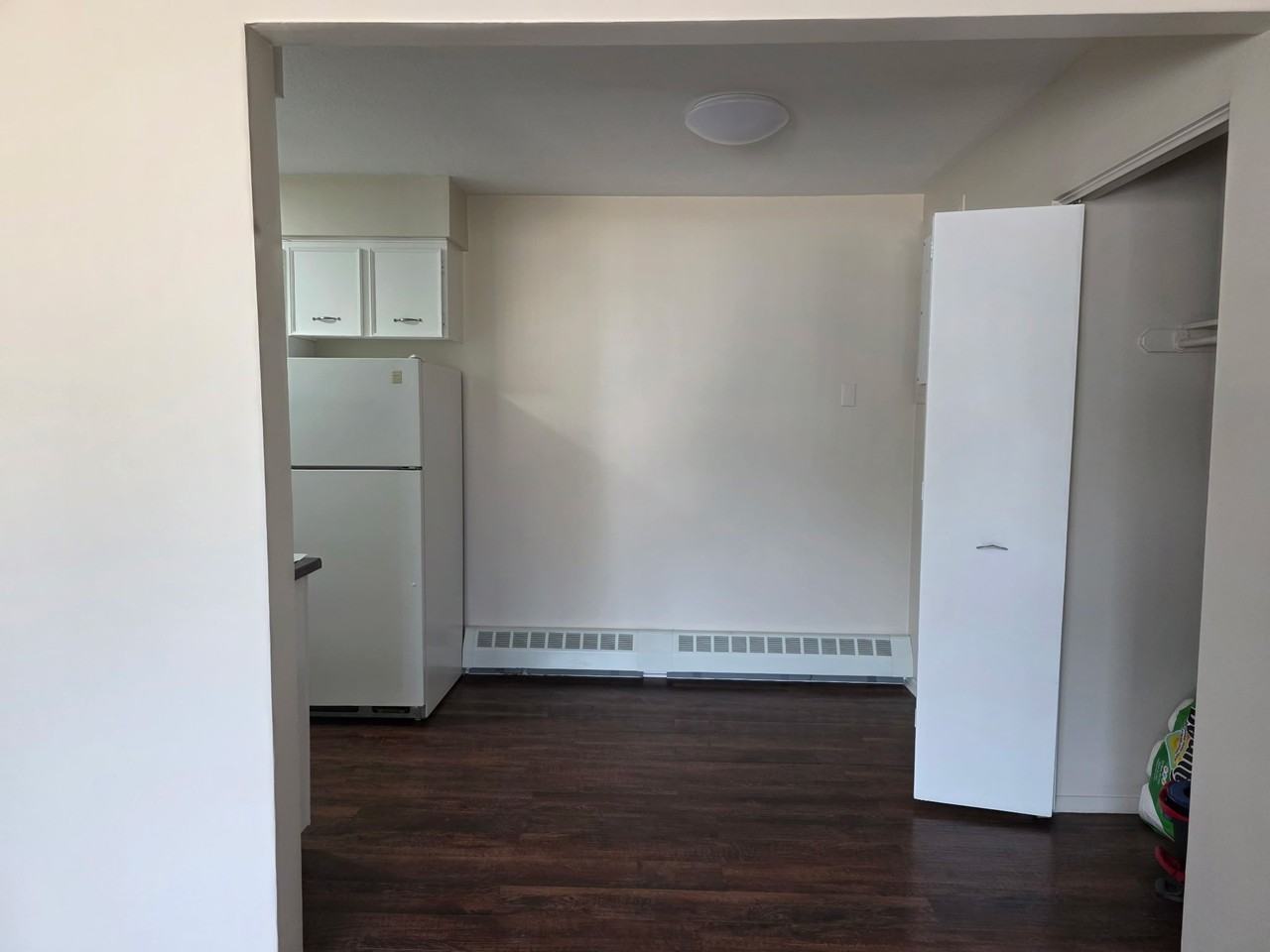 301 West - Photo 7 of 25