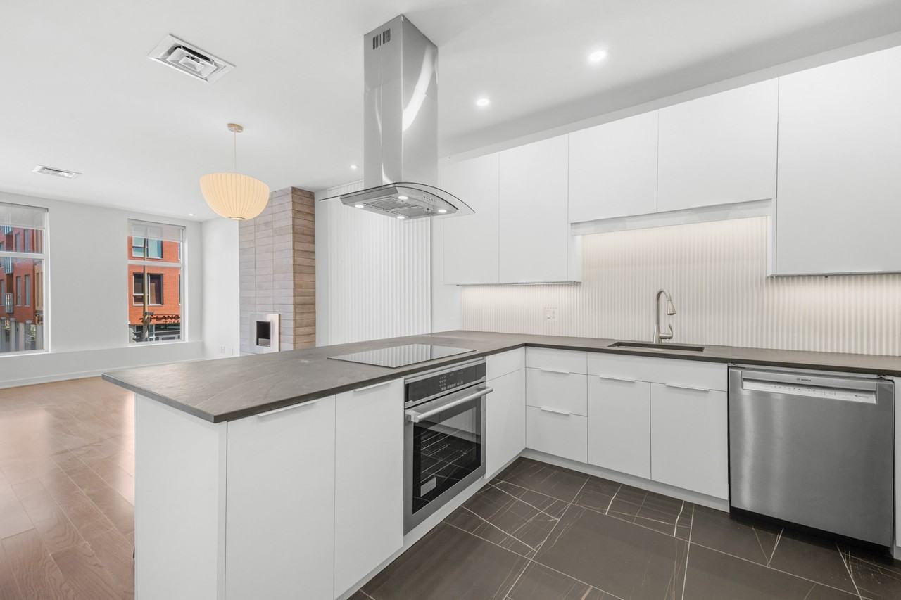 6426 Boul. St-Laurent - Photo 6 of 11