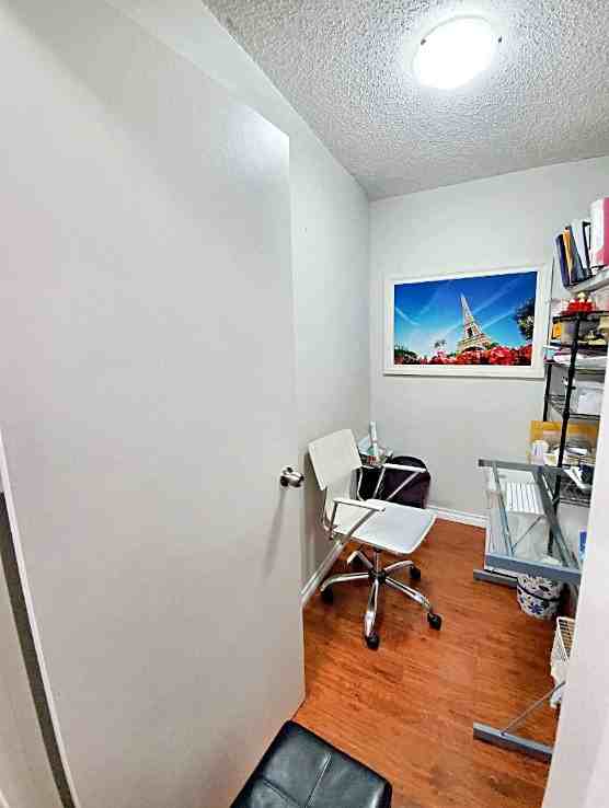 West Coast Apartments - Photo 3 of 9