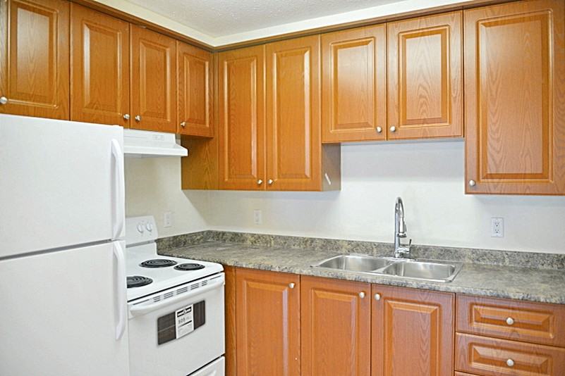 West Coast Apartments - Photo 7 of 9