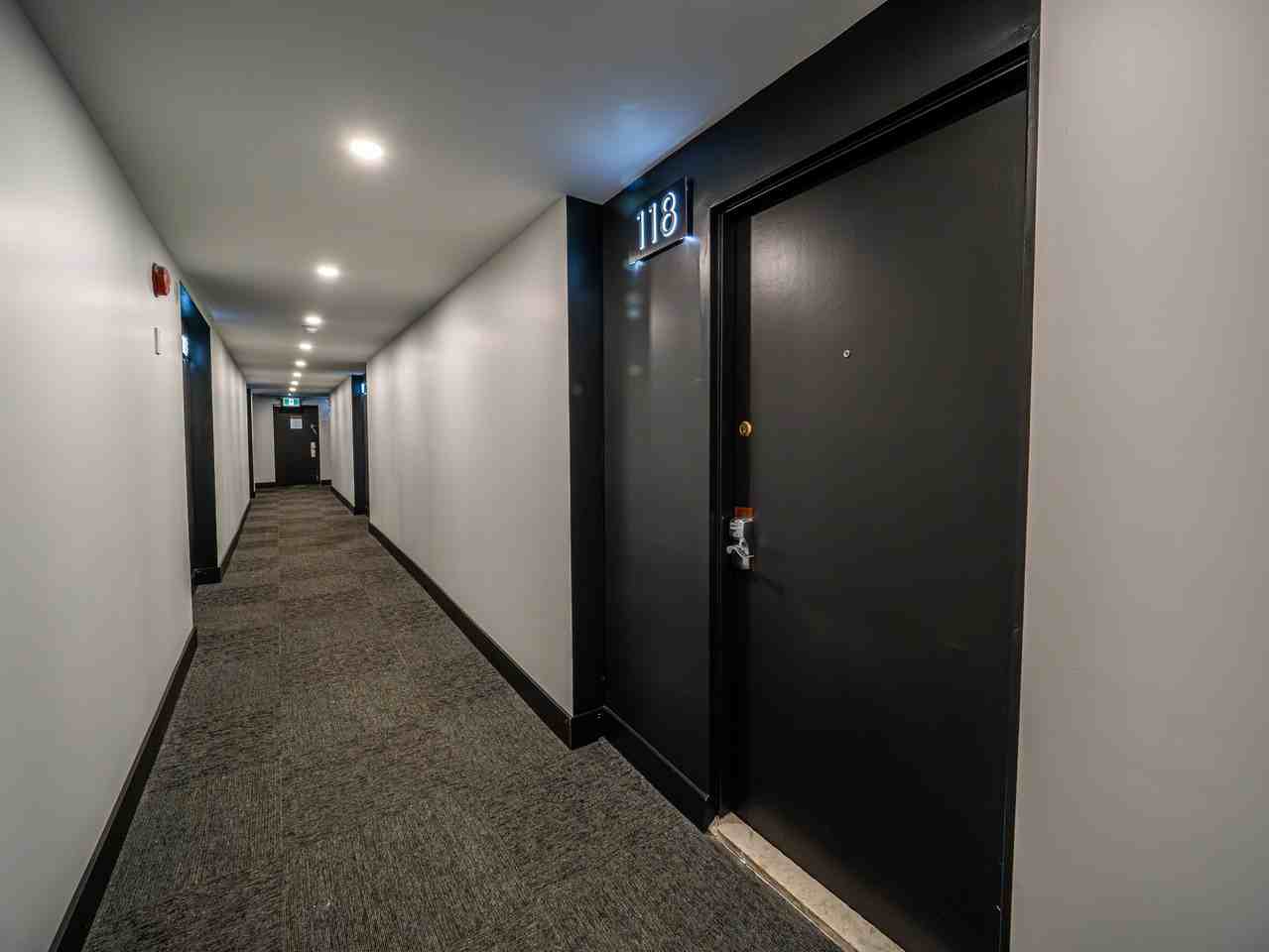 10355 Ave de Bois-de-Boulogne - Photo 3 of 10