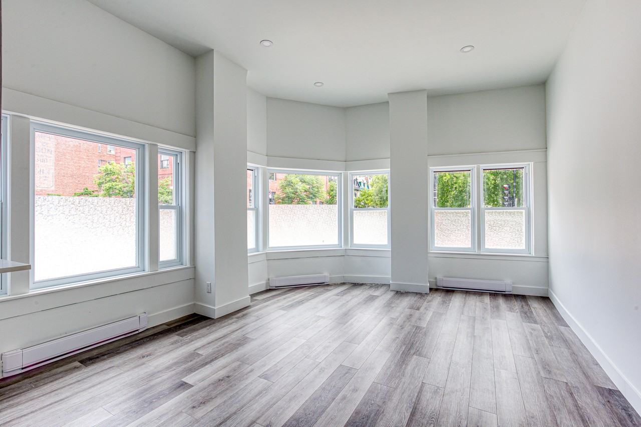 2002-2010 St Andre - Photo 3 of 9