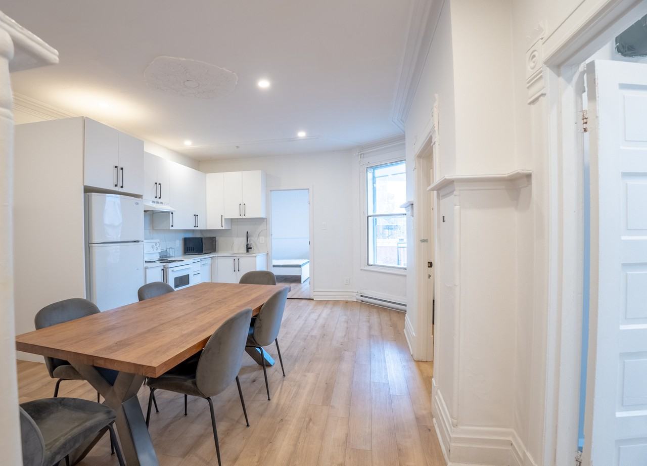 252 Laurier - Furnished - Photo 4 of 16