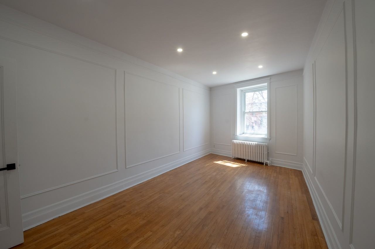 6266 Av. Notre-Dame-de-Grâce - Photo 4 of 10