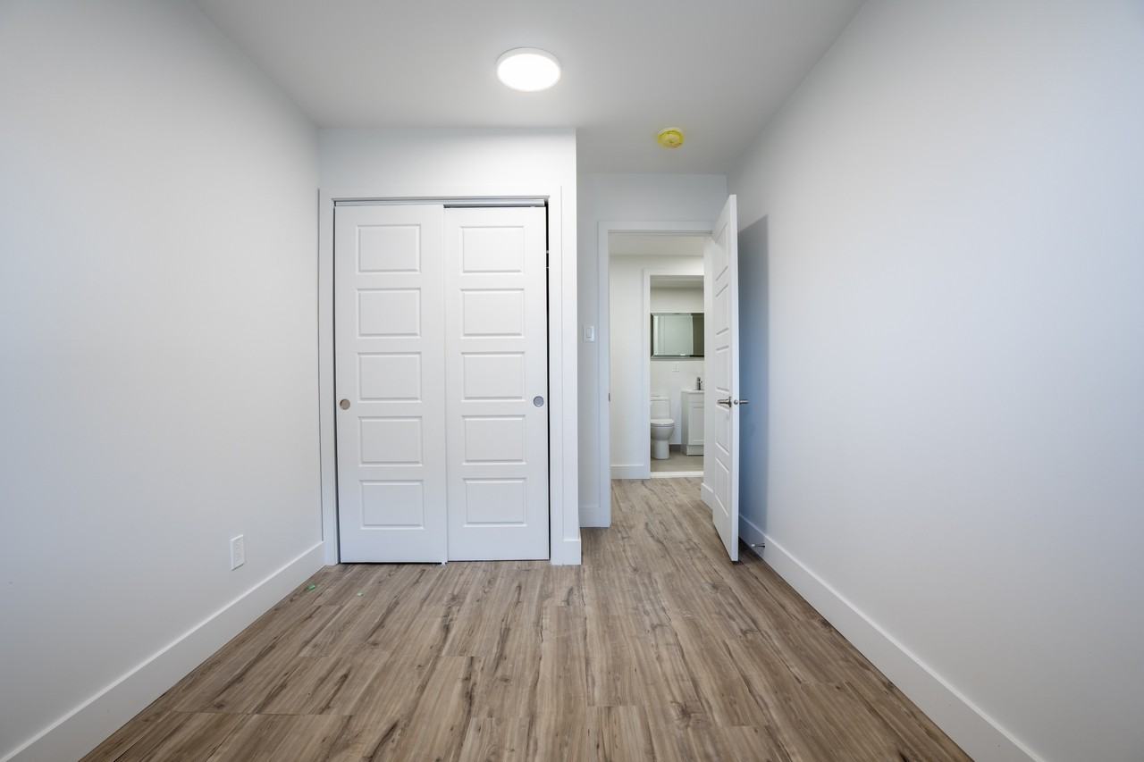 7030 Côte Saint Luc Rd - Photo 6 of 8