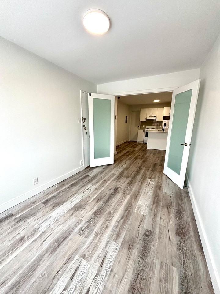 5576 St. Denis - Photo 5 of 14