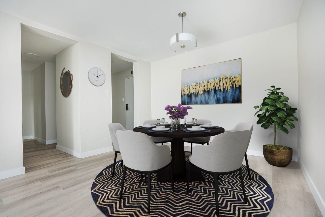 Berkley Court - Photo 4 of 50