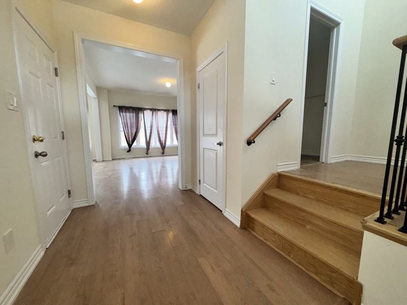 Allegra - Photo 2 of 25