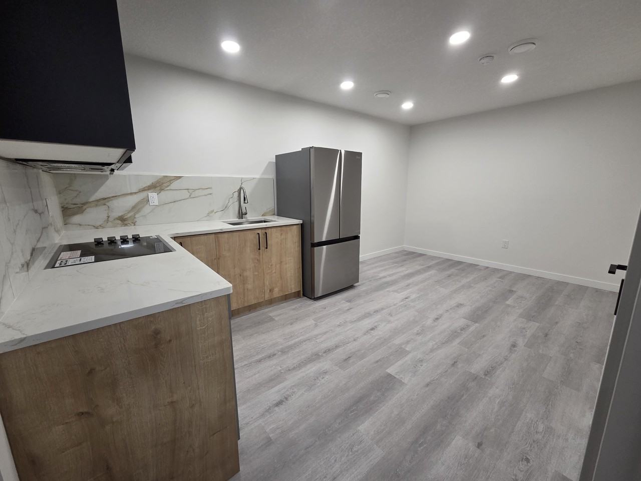 8015 83 St NW Basement Suite - Photo 5 of 8