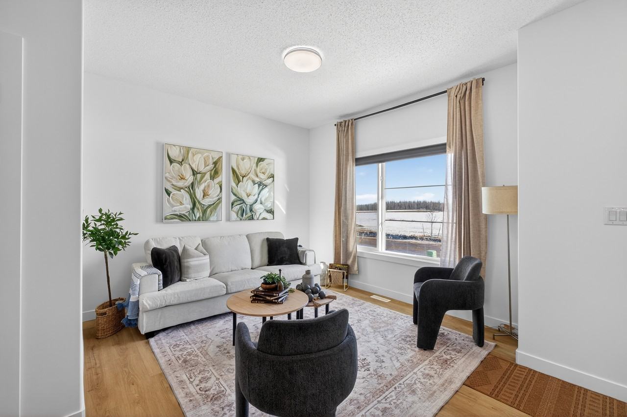 233 Pacific Drive Main Floor - Photo 6 of 28