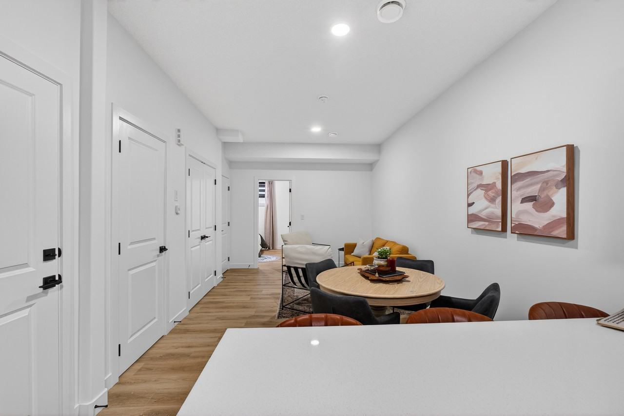 231 Pacific Dr Basement Suite - Photo 5 of 14