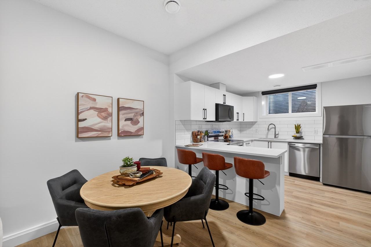 231 Pacific Dr Basement Suite - Photo 7 of 14