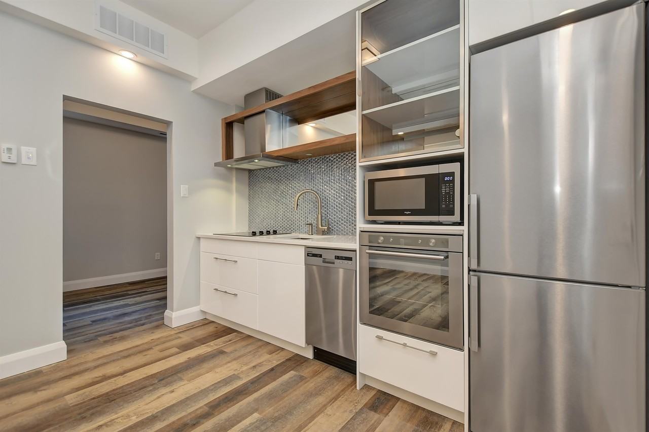 534 Lisgar Street - Photo 3 of 13