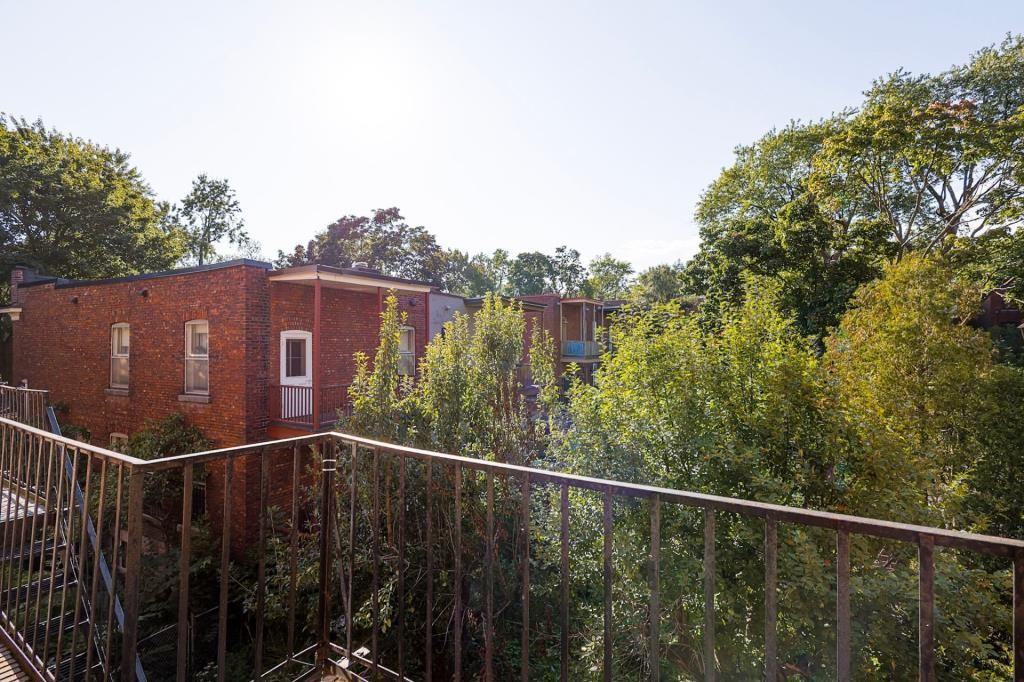 5031 Sherbrooke Ouest - Photo 3 of 16