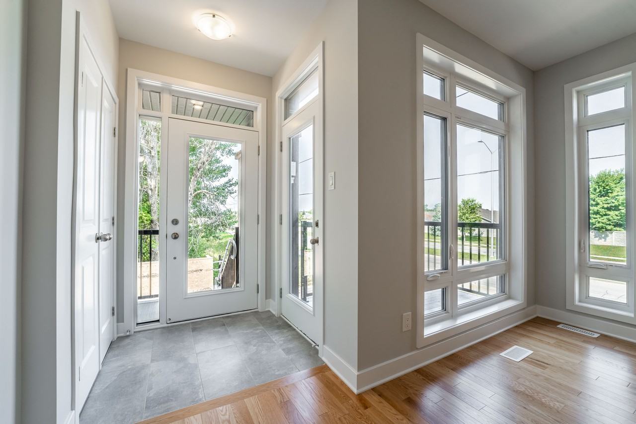 552 Crescendo Private - Photo 2 of 26